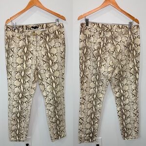 H&M Snake Print Women’s Jeans (12)
